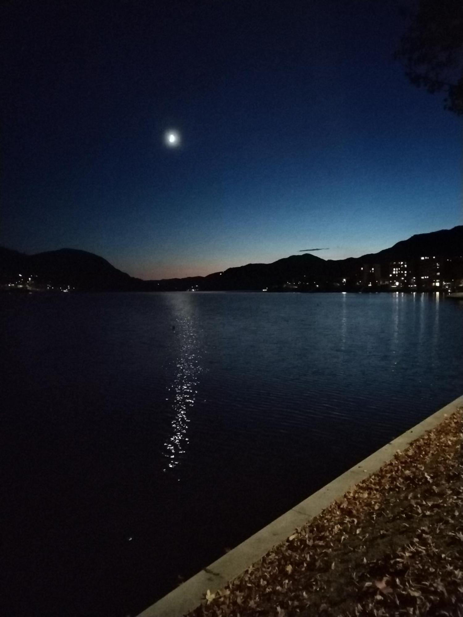 Un Balcone Sul Lago Omegna Extérieur photo